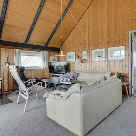Gorgeous In Hjorring With House Sea View Holiday home Lonstrup